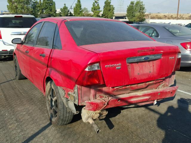 1FAFP34N36W132193 - 2006 FORD FOCUS ZX4 RED photo 3