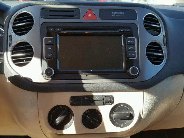 WVGAV7AX7AW508471 - 2010 VOLKSWAGEN TIGUAN S BLACK photo 9