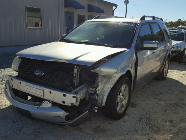 1FMDK02185GA28527 - 2005 FORD FREESTYLE SILVER photo 2