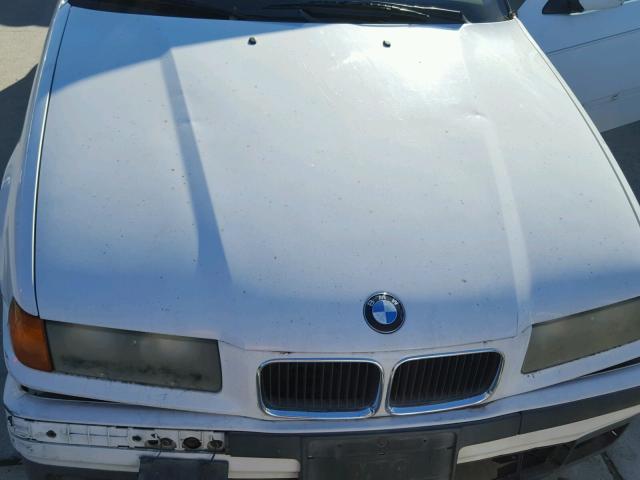WBACB4323RFM01917 - 1994 BMW 325 I AUTO WHITE photo 7