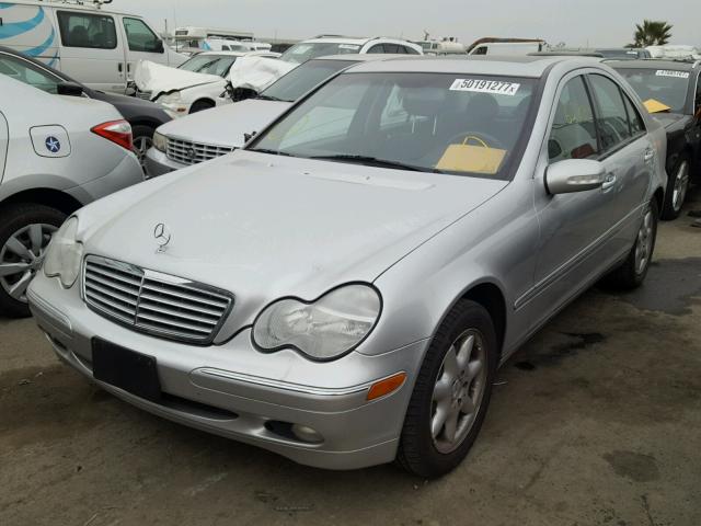 WDBRF64J42E006075 - 2002 MERCEDES-BENZ C 320 SILVER photo 2