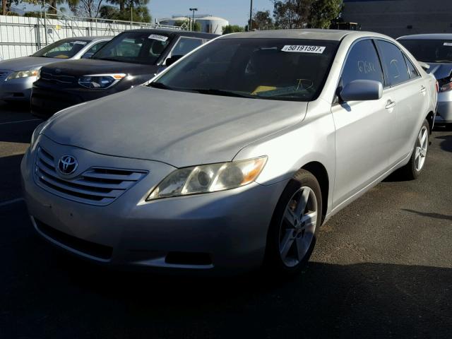 4T4BE46KX8R046208 - 2008 TOYOTA CAMRY CE SILVER photo 2