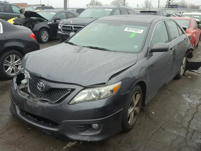 4T1BF3EK0AU007118 - 2010 TOYOTA CAMRY BASE BLUE photo 2