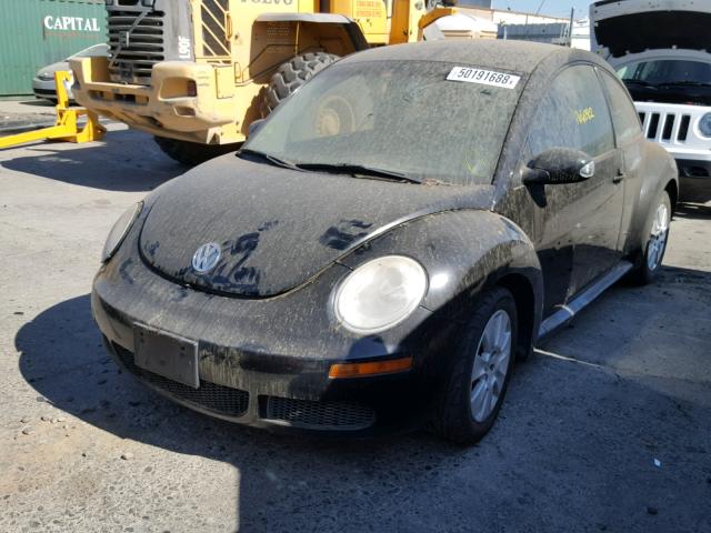 3VWPG3AG4AM013014 - 2010 VOLKSWAGEN NEW BEETLE 黑色 照片 2