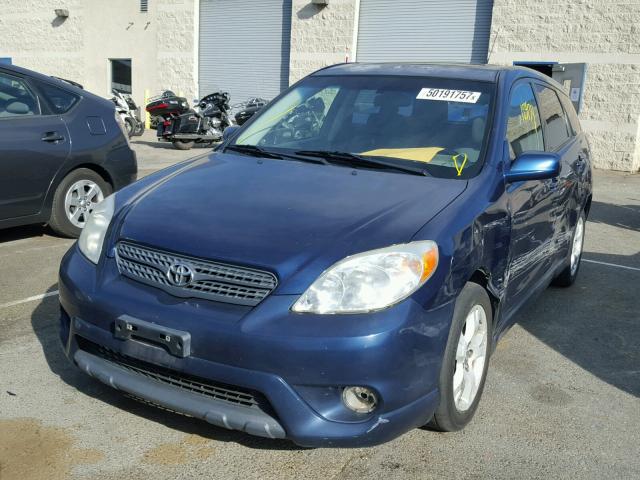 2T1KR32E15C476599 - 2005 TOYOTA MATRIX XR BLUE photo 2