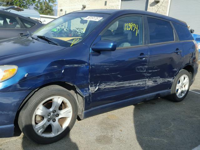 2T1KR32E15C476599 - 2005 TOYOTA MATRIX XR BLUE photo 9