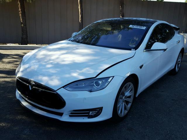 5YJSA1E23GF134891 - 2016 TESLA MODEL S WHITE photo 2