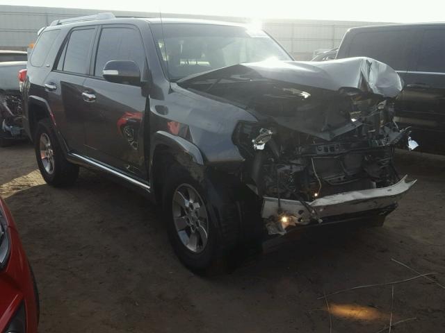 JTEBU5JR0B5075502 - 2011 TOYOTA 4RUNNER SR GRAY photo 1