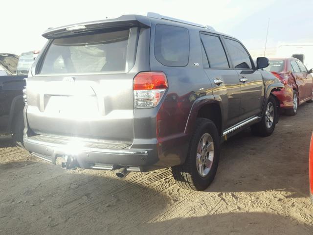 JTEBU5JR0B5075502 - 2011 TOYOTA 4RUNNER SR GRAY photo 4