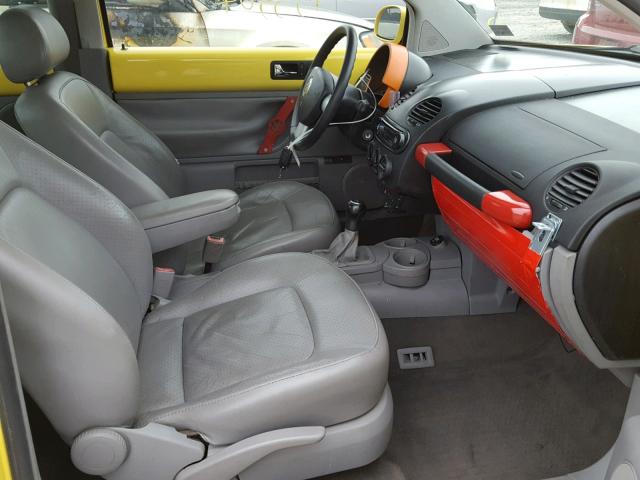 3VWDD21C33M422935 - 2003 VOLKSWAGEN NEW BEETLE 黄色 照片 5