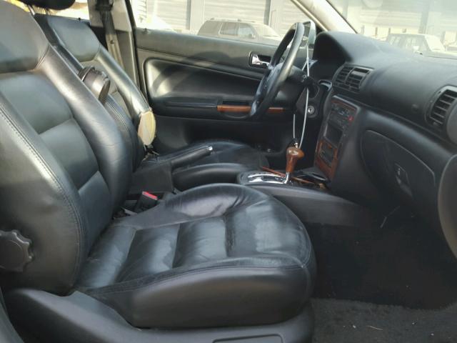 WVWPD23BXYE194174 - 2000 VOLKSWAGEN PASSAT GLX 灰色 照片 5