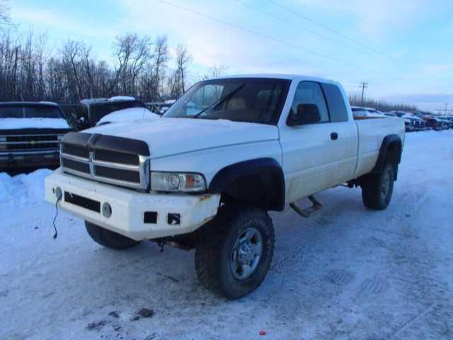 1B7KF23781J292598 - 2001 DODGE RAM 2500 WHITE photo 2