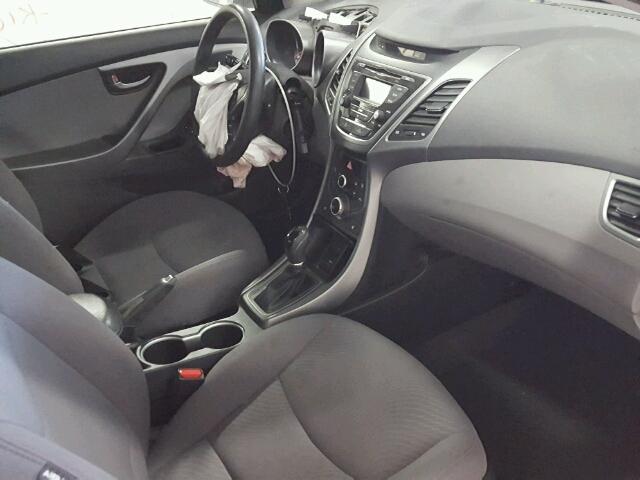 5NPDH4AEXEH530188 - 2014 HYUNDAI ELANTRA SE WHITE photo 5