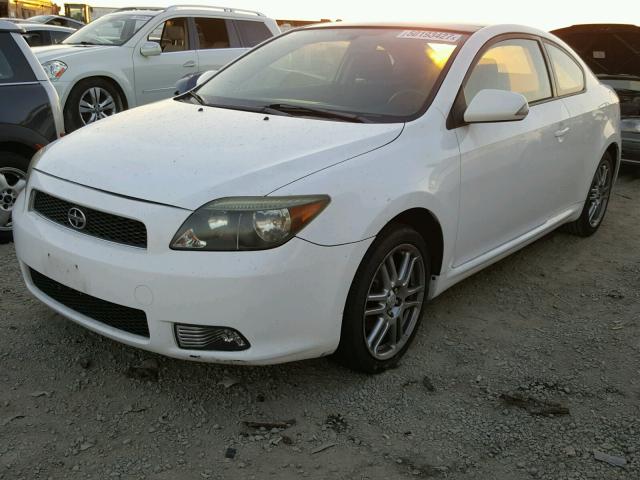 JTKDE177360124731 - 2006 TOYOTA SCION TC WHITE photo 2