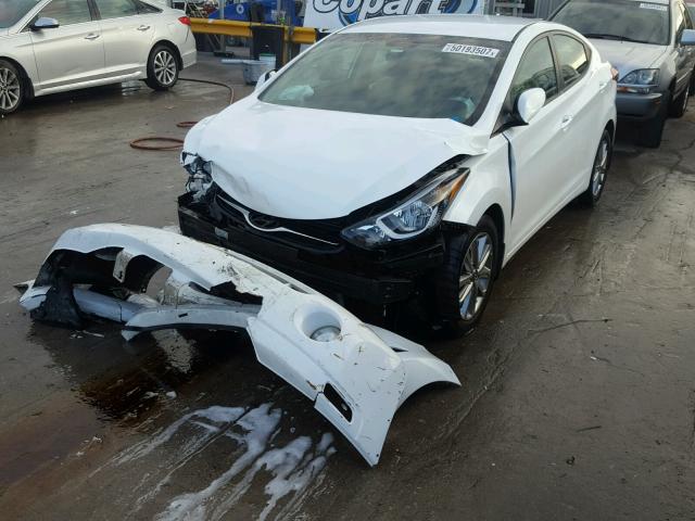 5NPDH4AE8GH730389 - 2016 HYUNDAI ELANTRA SE WHITE photo 2