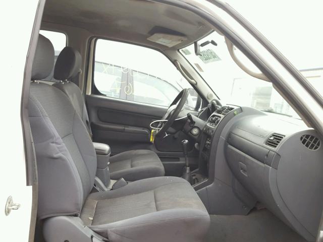 1N6DD26SX2C390078 - 2002 NISSAN FRONTIER K WHITE photo 5