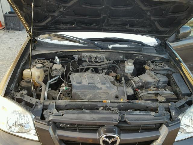 4F2YZ04126KM23932 - 2006 MAZDA TRIBUTE S BROWN photo 7