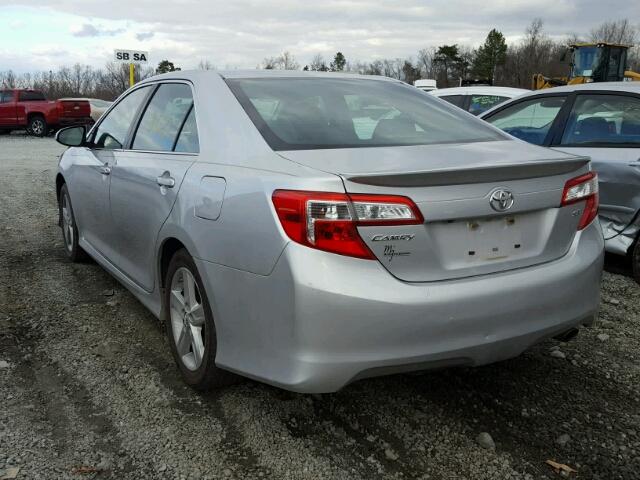 4T1BF1FKXEU385875 - 2014 TOYOTA CAMRY L SILVER photo 3