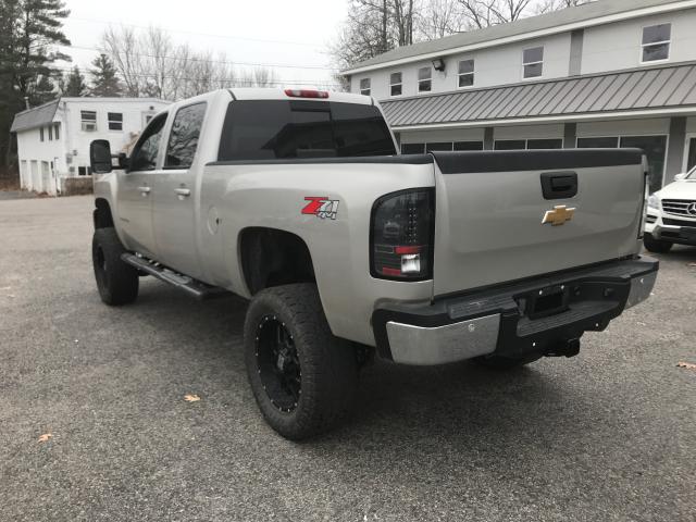 1GCHK63609F126241 - 2009 CHEVROLET SILVERADO TAN photo 3