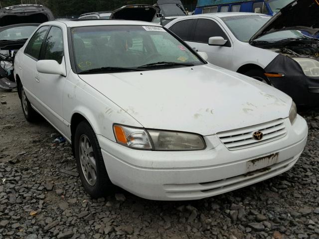 4T1BF22K7VU019898 - 1997 TOYOTA CAMRY CE WHITE photo 1