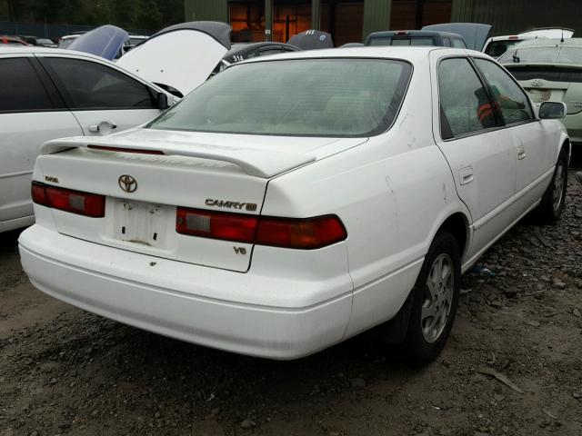 4T1BF22K7VU019898 - 1997 TOYOTA CAMRY CE WHITE photo 4