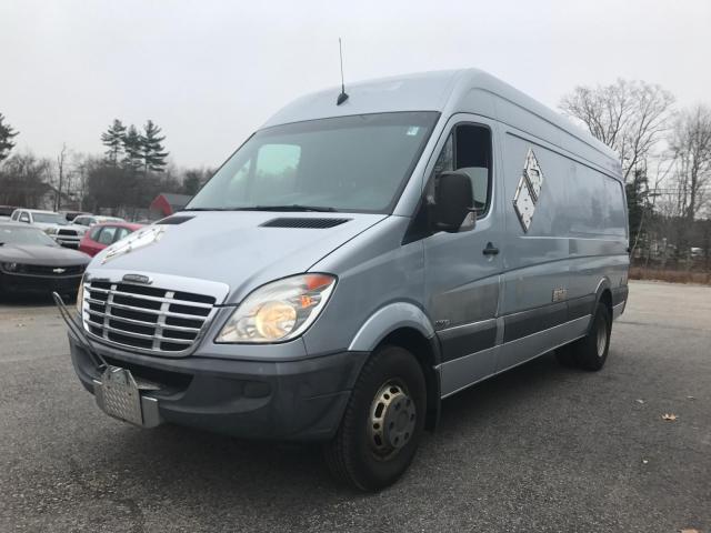 WDYPF1CC3A5447763 - 2010 FREIGHTLINER SPRINTER 3 SILVER photo 2