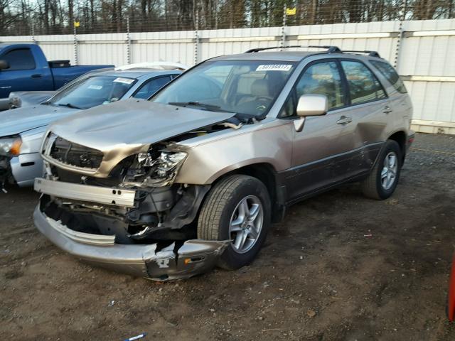 JTJGF10U720138141 - 2002 LEXUS RX 300 TAN photo 2