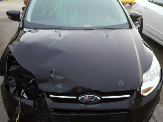 1FADP3F25DL378106 - 2013 FORD FOCUS SE BLACK photo 7