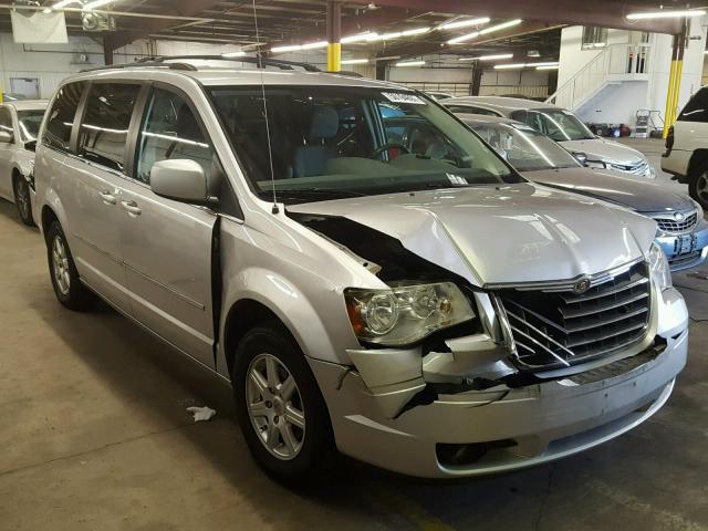 2A4RR5D11AR324184 - 2010 CHRYSLER TOWN & COU SILVER photo 1