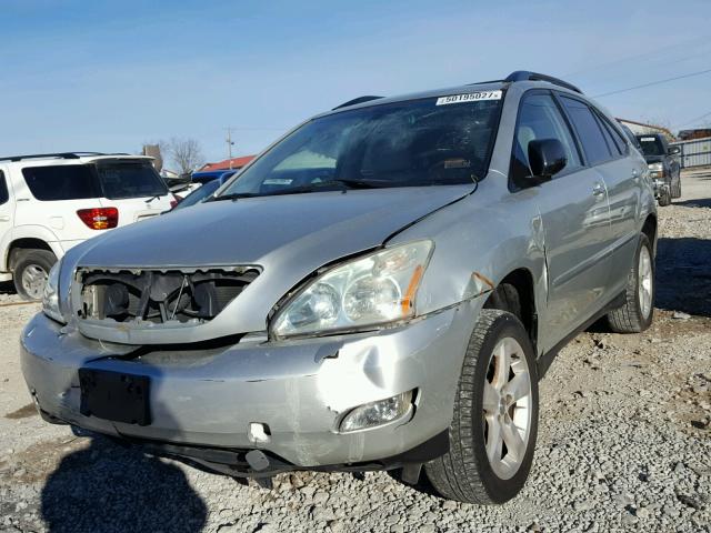 JTJHA31U240047634 - 2004 LEXUS RX 330 SILVER photo 2