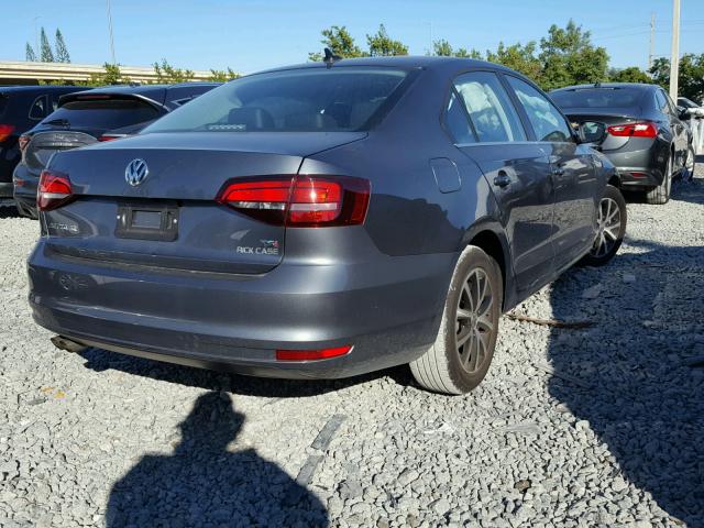 3VWDB7AJ7HM234900 - 2017 VOLKSWAGEN JETTA SE GRAY photo 4