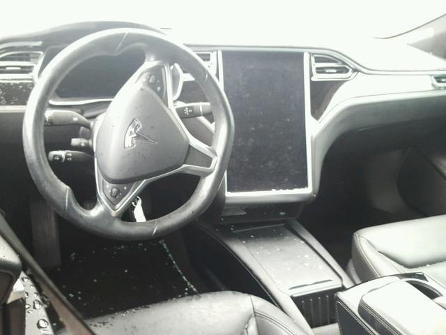 5YJSA1E12GF136896 - 2016 TESLA MODEL S BLUE photo 9