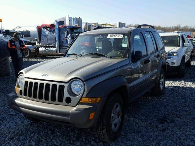 1J4GK48K46W195347 - 2006 JEEP LIBERTY SP GRAY photo 2