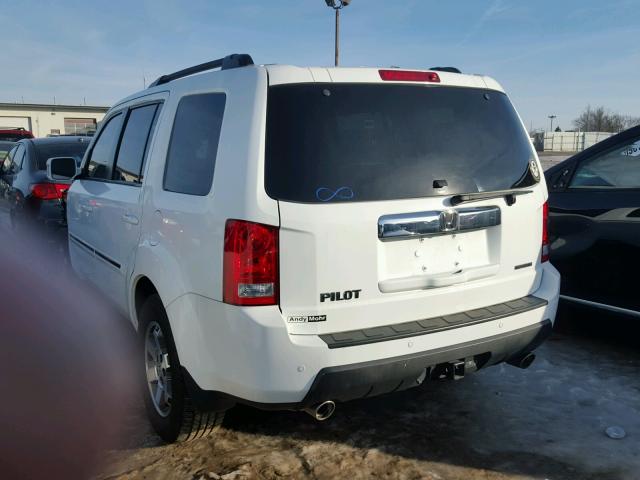 5FNYF3H96AB007026 - 2010 HONDA PILOT TOUR WHITE photo 3