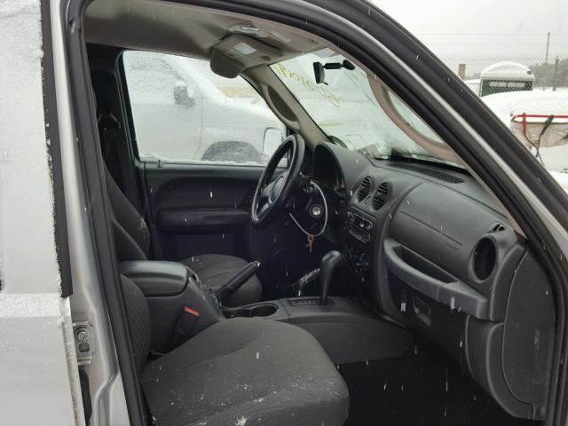 1J4GL48K54W110607 - 2004 JEEP LIBERTY SP SILVER photo 5