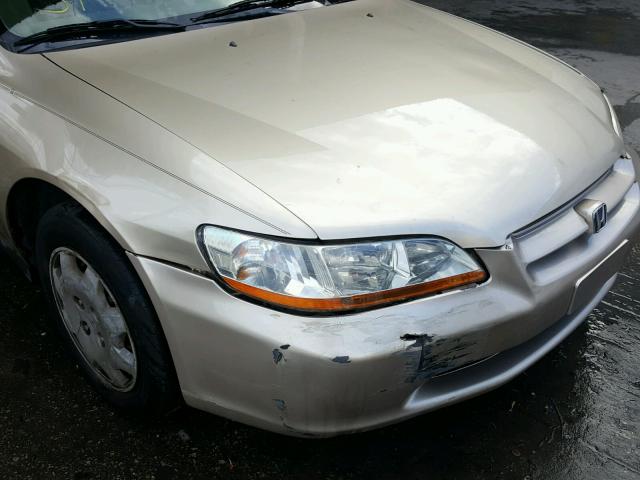 JHMCG564XYC005666 - 2000 HONDA ACCORD LX GOLD photo 9