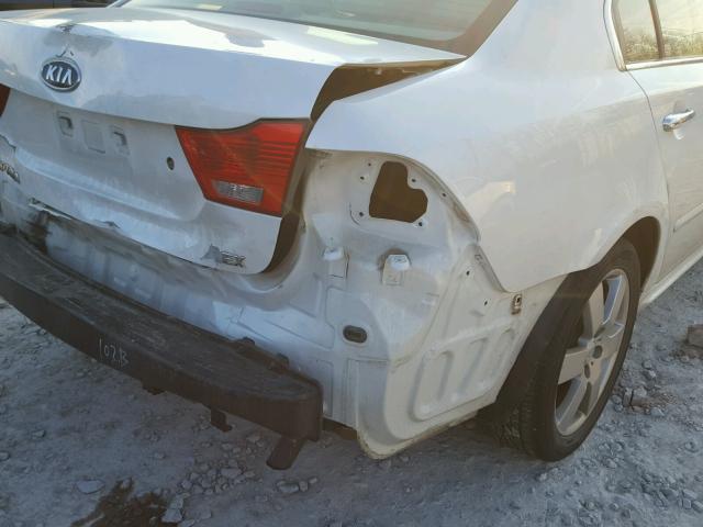 KNAGE228095297556 - 2009 KIA OPTIMA LX WHITE photo 9