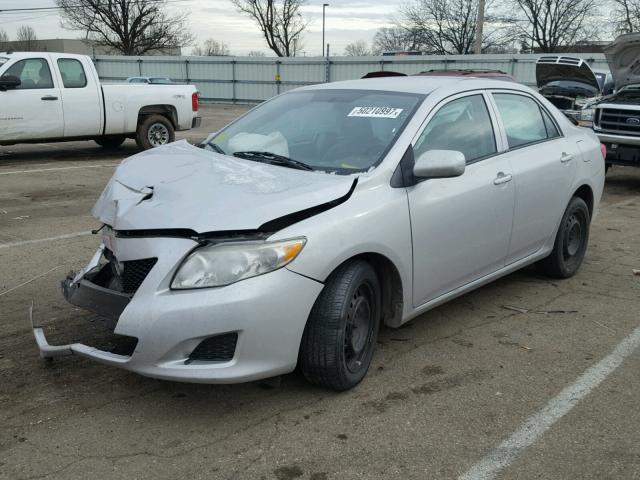 1NXBU4EE5AZ372187 - 2010 TOYOTA COROLLA BA SILVER photo 2