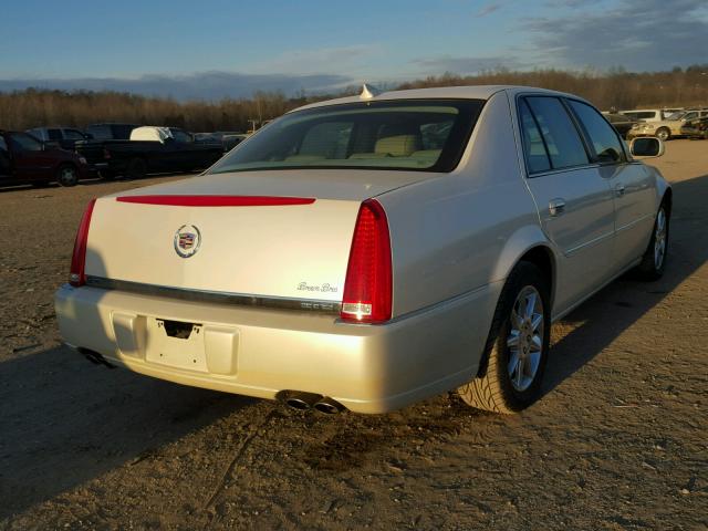 1G6KD57Y89U150808 - 2009 CADILLAC DTS WHITE photo 4