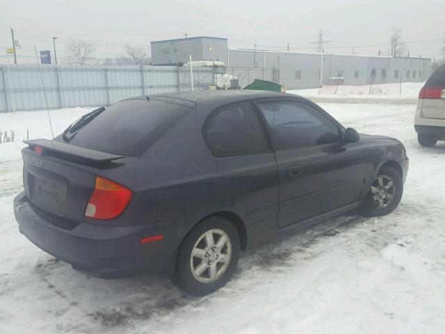 KMHCG35C46U355943 - 2006 HYUNDAI ACCENT GT GRAY photo 4