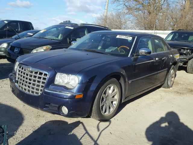 2C3AA63H45H636191 - 2005 CHRYSLER 300C BLUE photo 2