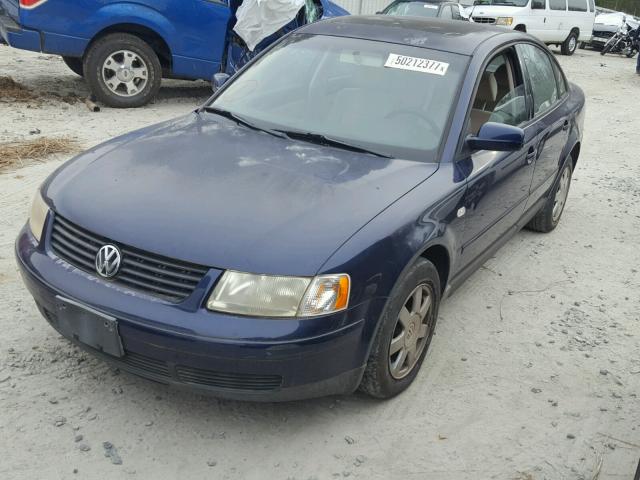 WVWAH63B11P008484 - 2001 VOLKSWAGEN PASSAT GLS BLUE photo 2