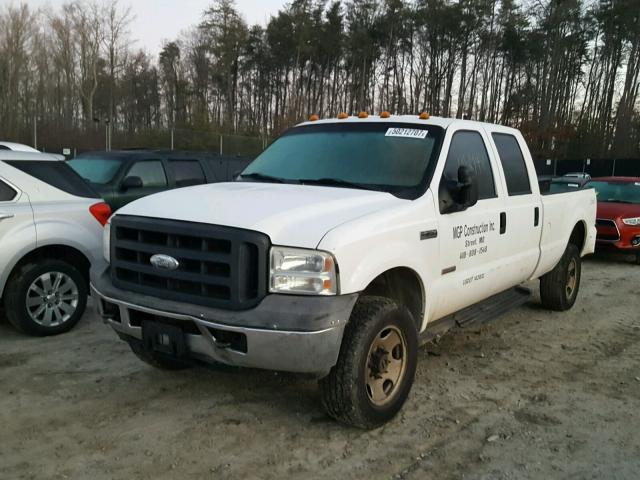 1FTWW31PX6EA87181 - 2006 FORD F350 SRW S WHITE photo 2