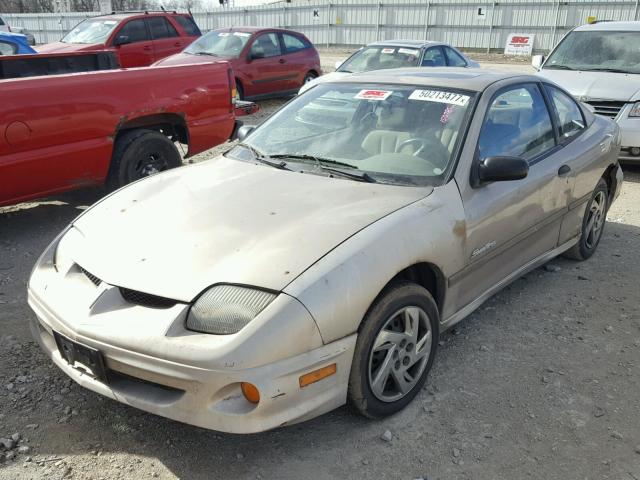 1G2JB1246Y7353970 - 2000 PONTIAC SUNFIRE SE TAN photo 2