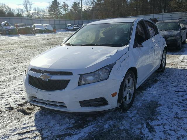 1G1PC5SB7D7220520 - 2013 CHEVROLET CRUZE LT WHITE photo 2