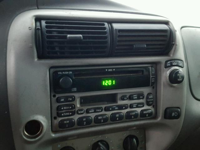 1FMZU67E22UB66429 - 2002 FORD EXPLORER S 白色 照片 9