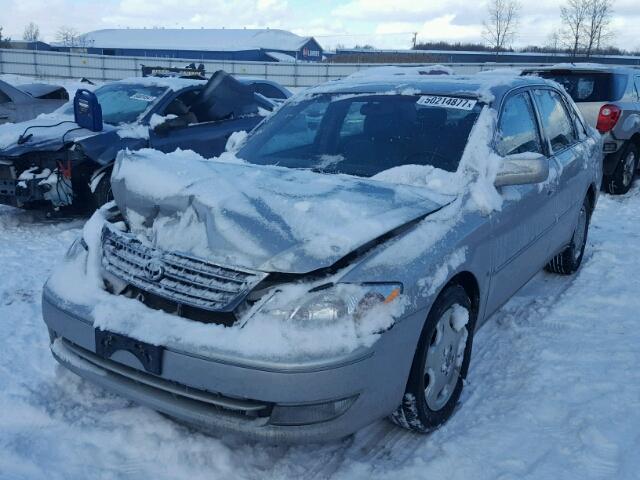 4T1BF28B04U387572 - 2004 TOYOTA AVALON XL SILVER photo 2