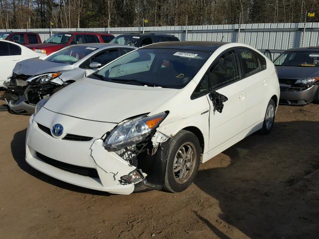 JTDKN3DU7B5349218 - 2011 TOYOTA PRIUS WHITE photo 2