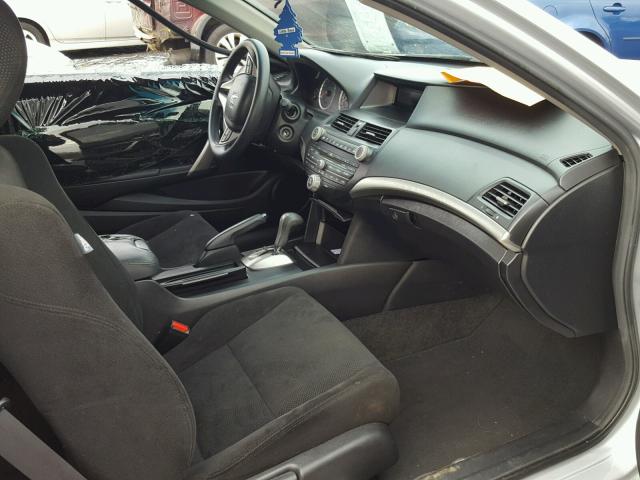 1HGCS12719A004820 - 2009 HONDA ACCORD EX SILVER photo 5