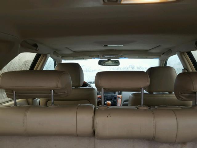 JTJGF10U810109388 - 2001 LEXUS RX 300 GOLD photo 9